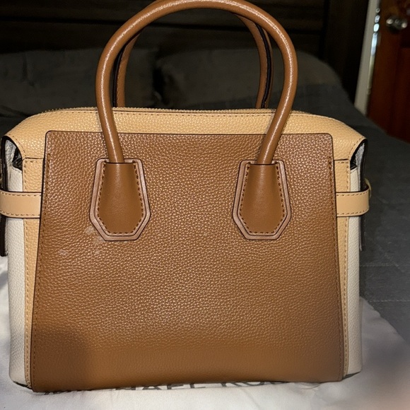Michael Kors Mercer - Picture 2 of 6